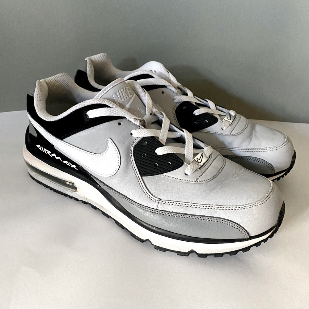 Nike Men’s Air Max Wrights - Size 13